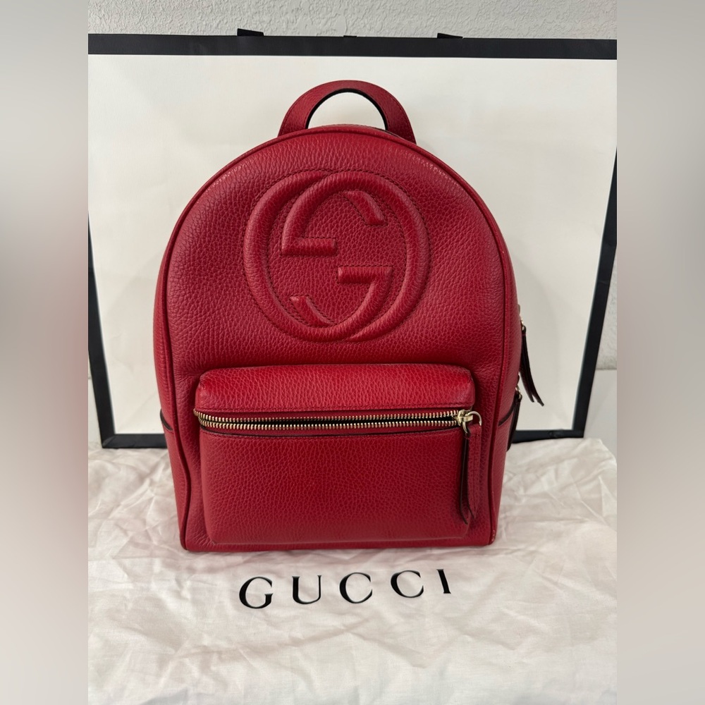 Gucci Pebble Calfskin SoHo Chain Backpack
